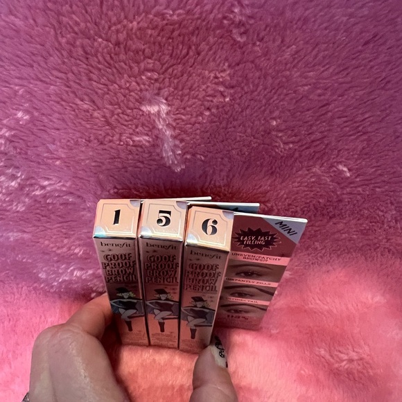 Benefit Goof Proof Brow Pencil MINI! - Picture 2 of 2